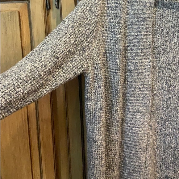 Long Cardigan - Picture 3 of 4